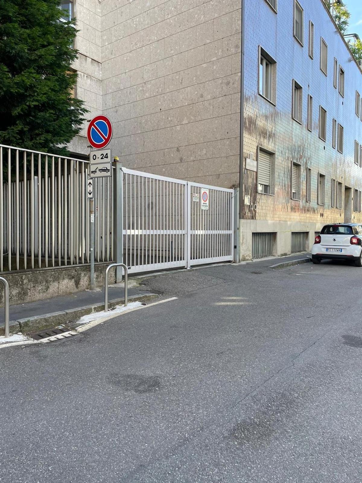 Morivione Apartment - Bocconi Free Parking Mediolan Zewnętrze zdjęcie